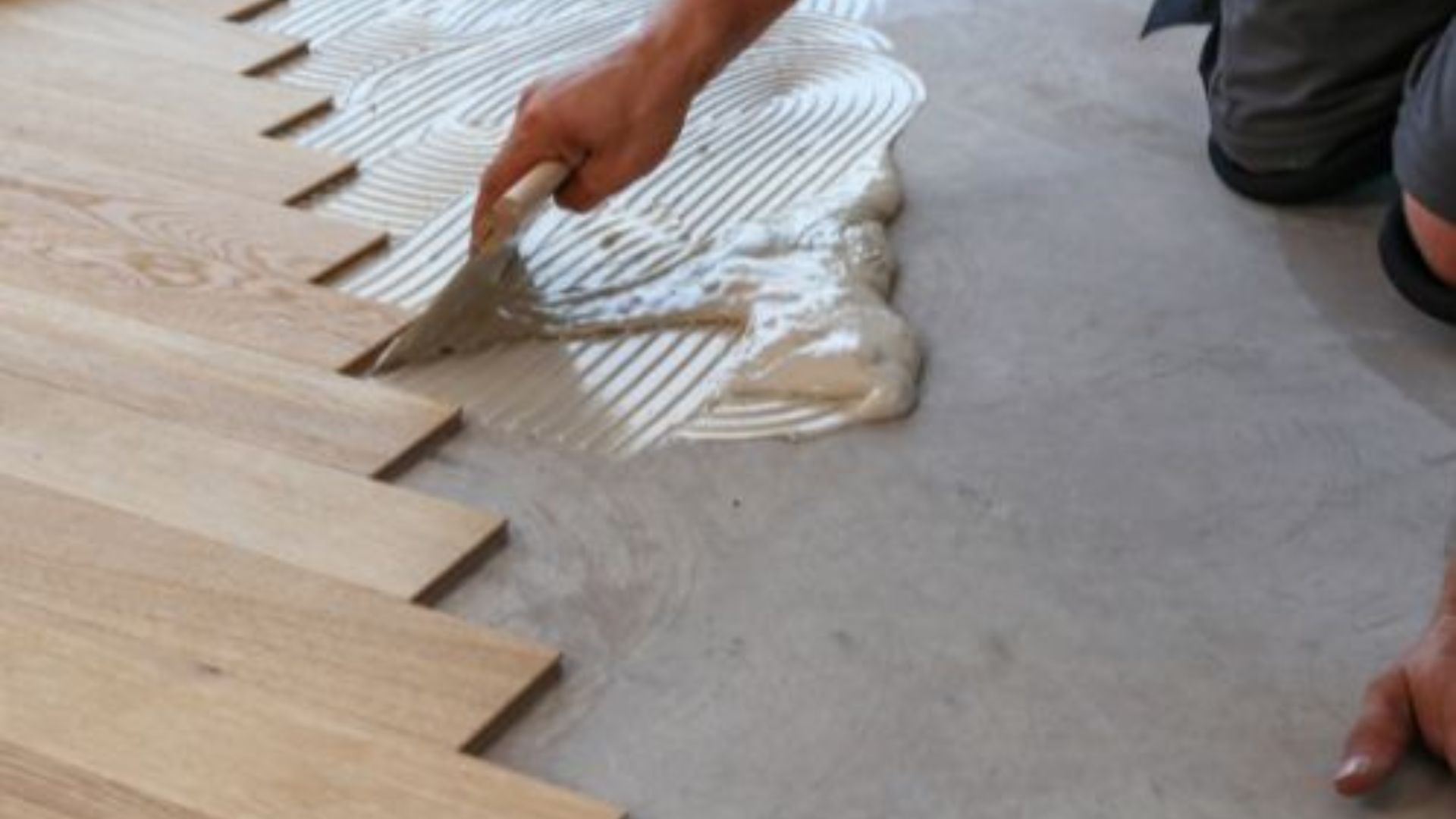 Holz und holzähnliche Bodenbeläge Maleiß Holz und holzähnliche Bodenbeläge Maleiß